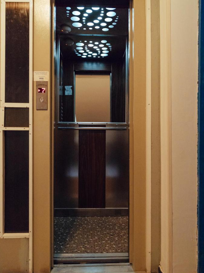 Beautiful Apartment - Top Location - Amazing Balcony Bucarest Extérieur photo